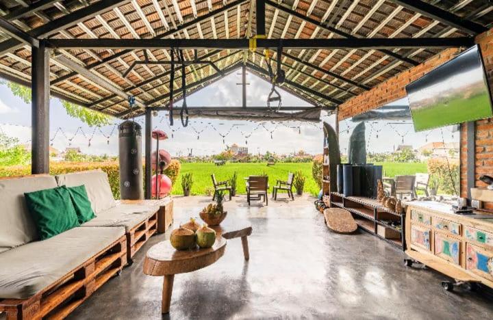 Big Brother Surf Inn Canggu Eksteriør bilde