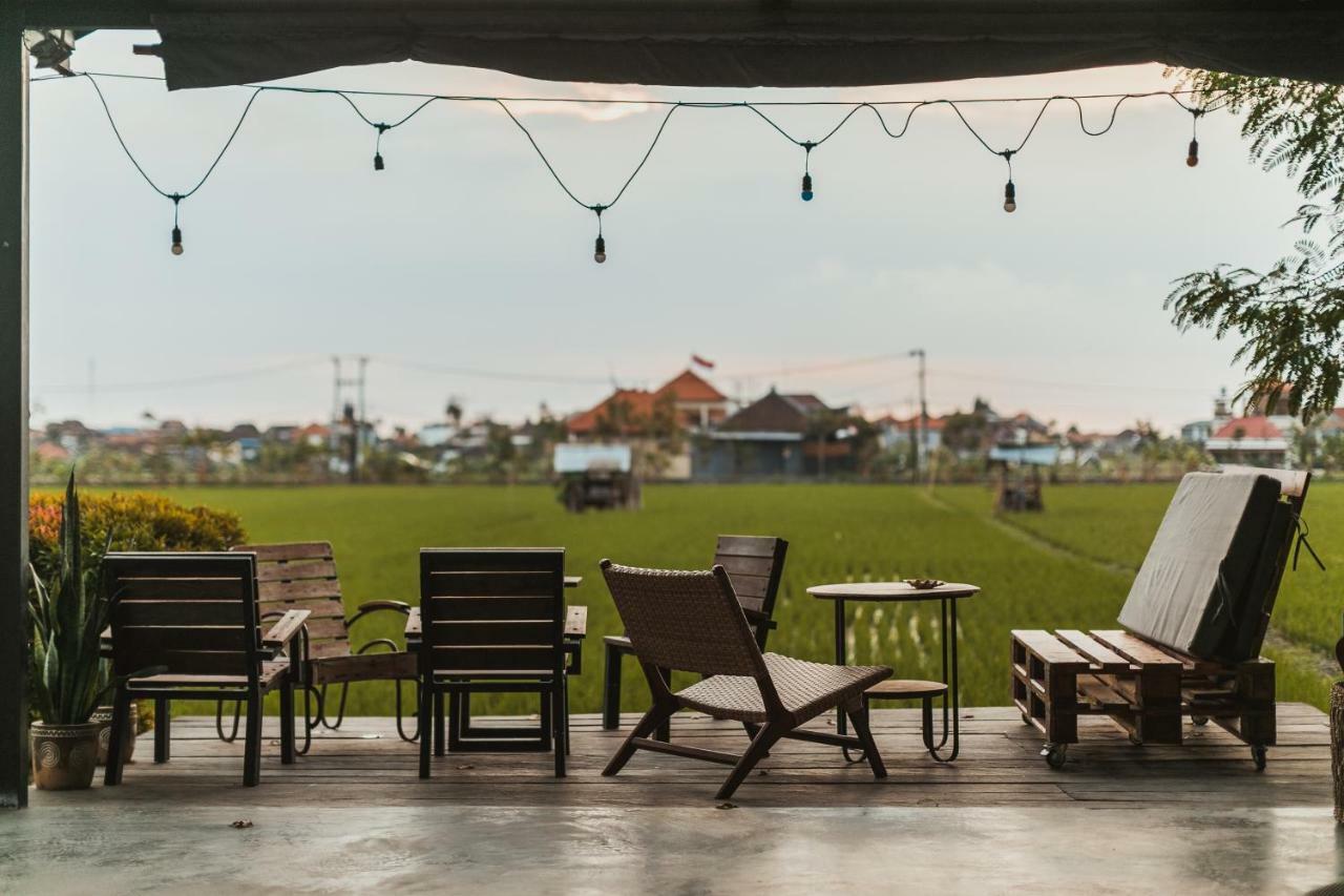 Big Brother Surf Inn Canggu Eksteriør bilde