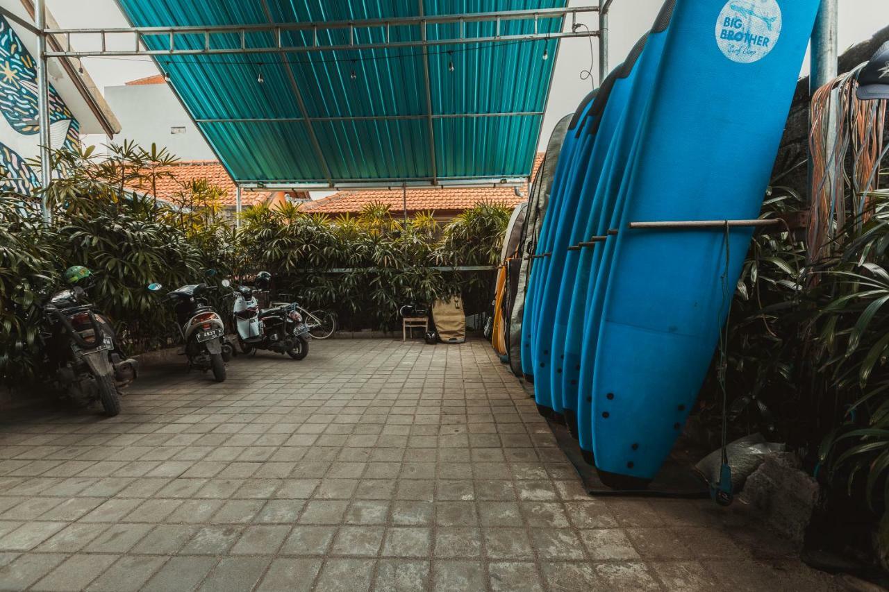 Big Brother Surf Inn Canggu Eksteriør bilde