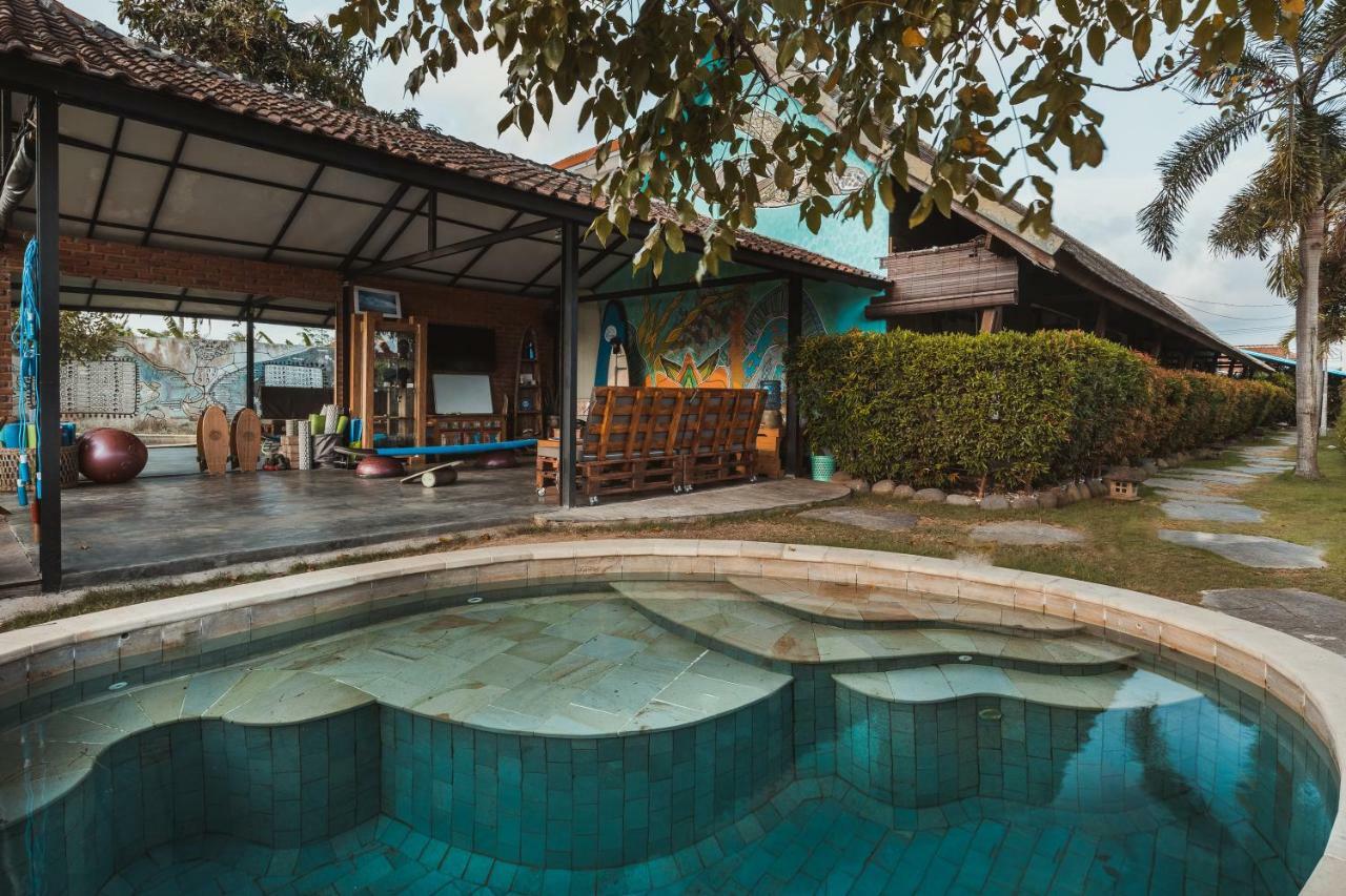 Big Brother Surf Inn Canggu Eksteriør bilde