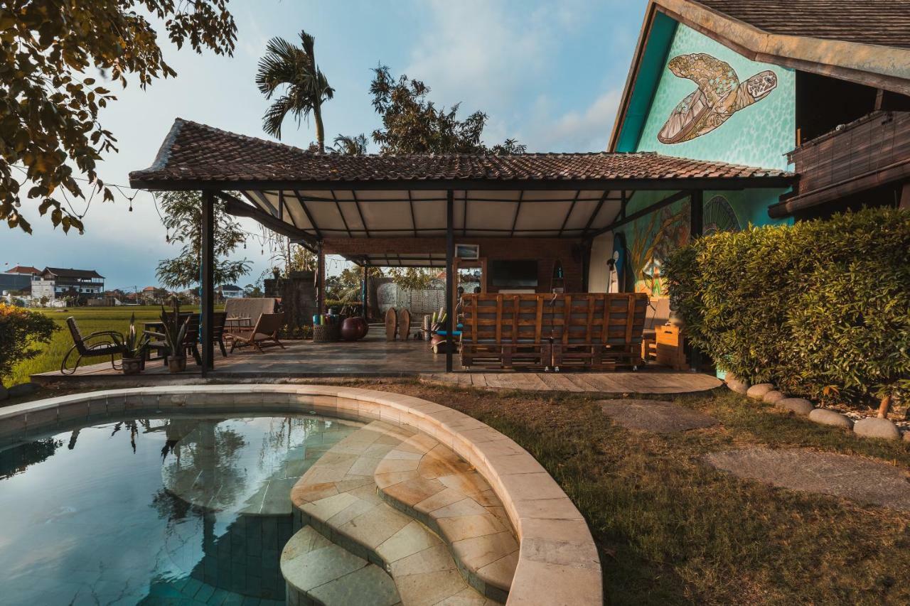 Big Brother Surf Inn Canggu Eksteriør bilde